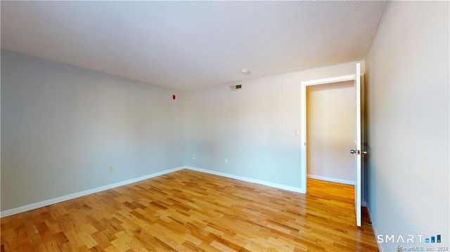 3 Amato Drive B, South Windsor, CT 06074
