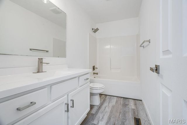 42 Alta Street, Glen Carbon, IL 62034
