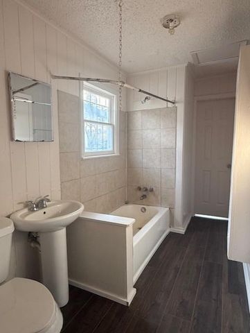 3419 Reeves Street, Houston, TX 77004