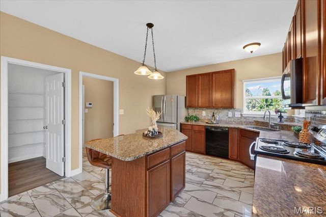 1104 Duxbury Lane, O'fallon, MO 63366