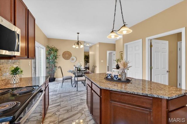 1104 Duxbury Lane, O'fallon, MO 63366