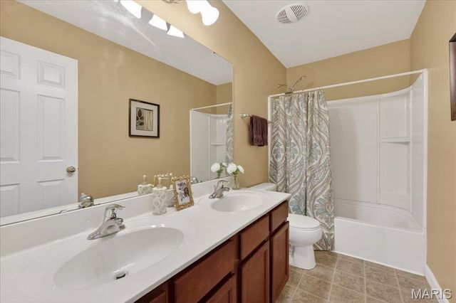 1104 Duxbury Lane, O'fallon, MO 63366