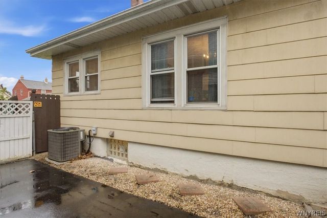 2487 South Avenue, Niagara Falls, NY 14305