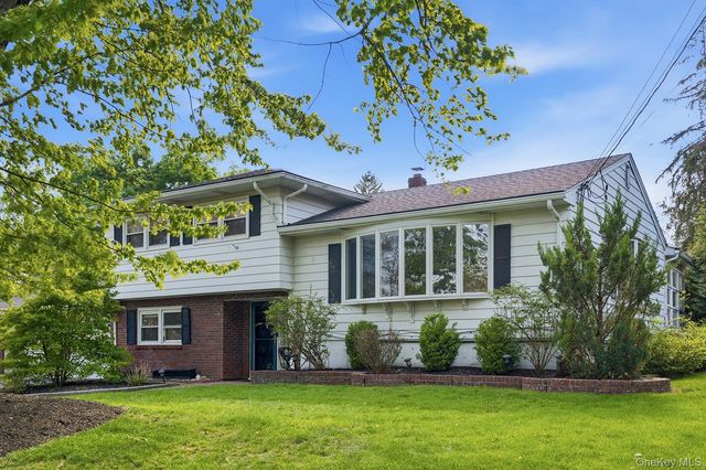 23 Yale Terrace, Blauvelt, NY 10913