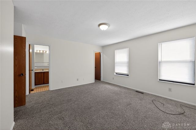 5940 Timbergate Trail, Huber Heights, OH 45424