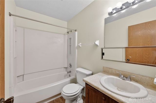 5940 Timbergate Trail, Huber Heights, OH 45424
