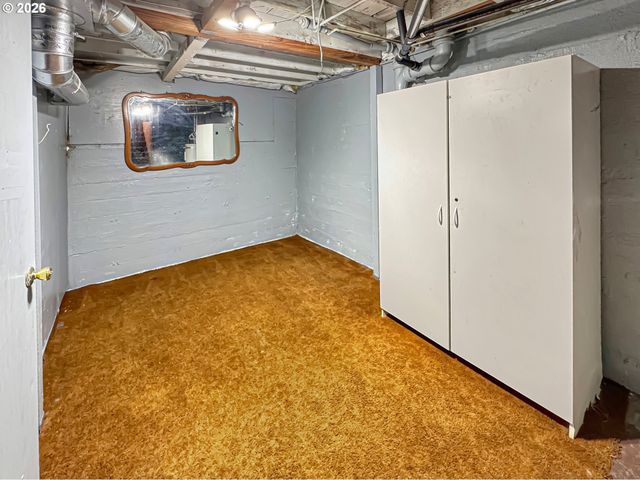 9310 Ne BURTON Rd, Vancouver, WA 98662