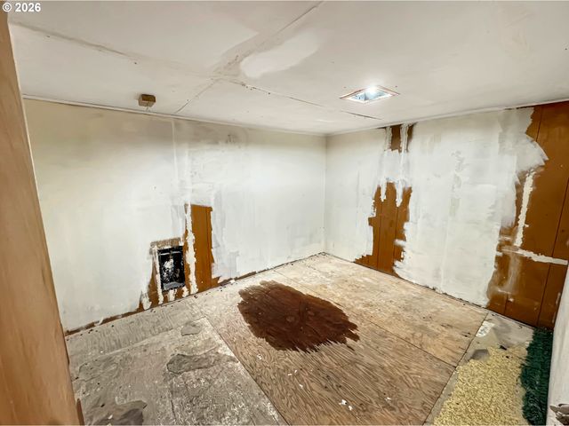 9310 Ne BURTON Rd, Vancouver, WA 98662