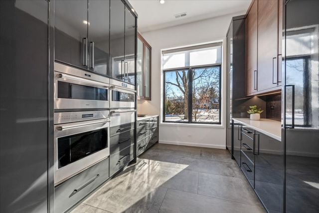 503 Kenilworth Avenue, Kenilworth, IL 60043