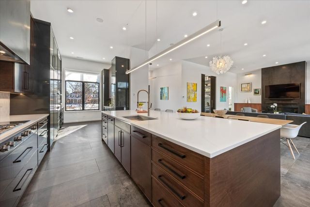 503 Kenilworth Avenue, Kenilworth, IL 60043