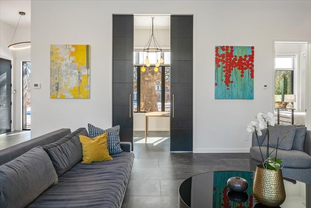 503 Kenilworth Avenue, Kenilworth, IL 60043