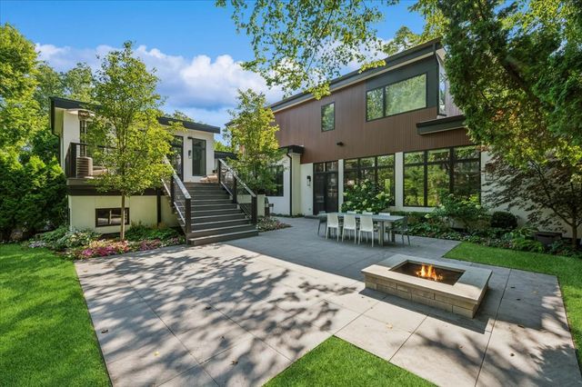 503 Kenilworth Avenue, Kenilworth, IL 60043