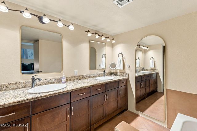 3847 N Paseo De Las Canchas, Tucson, AZ 85716