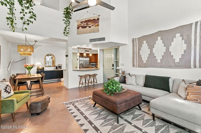 3847 N Paseo De Las Canchas, Tucson, AZ 85716