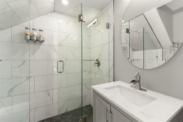 2951 KINGS ROAD, Sanford, FL 32771