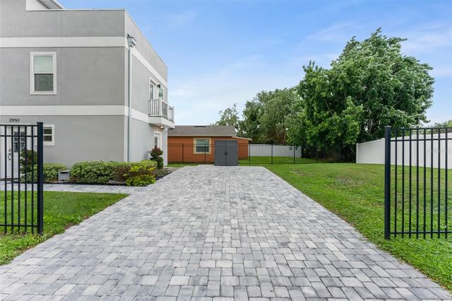 2951 KINGS ROAD, Sanford, FL 32771