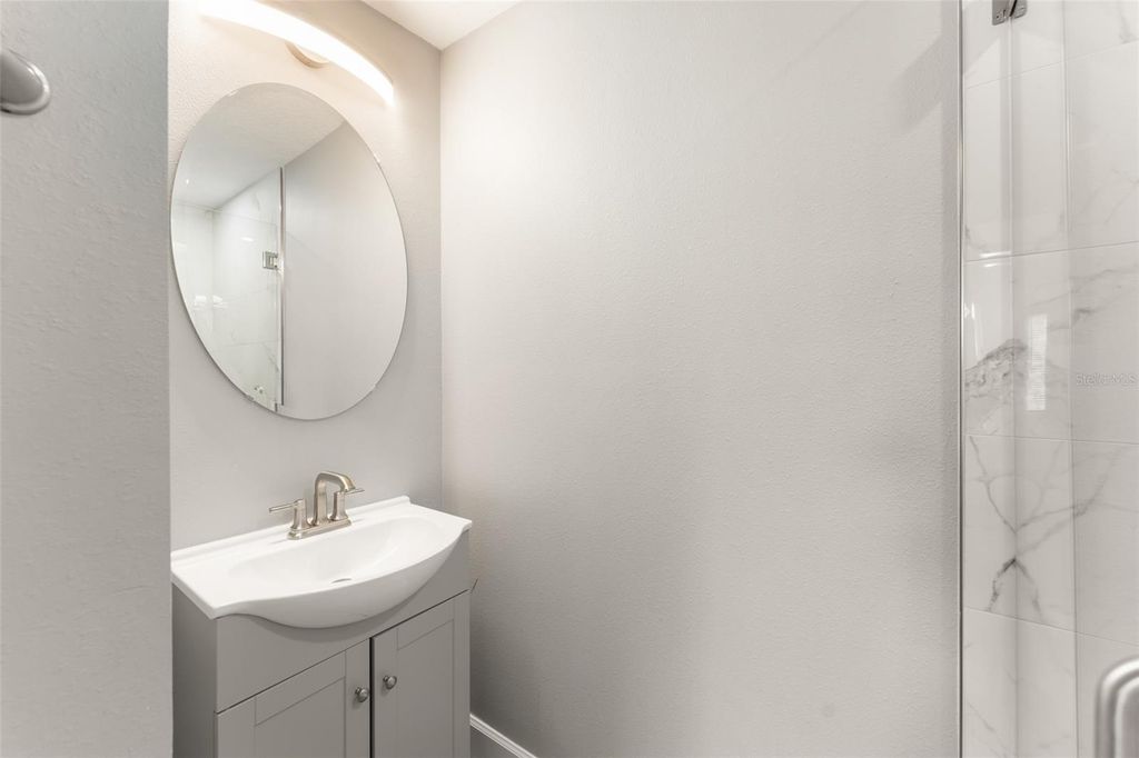 Image 20 of property listing at 2951 KINGS ROAD, Sanford, FL 32771