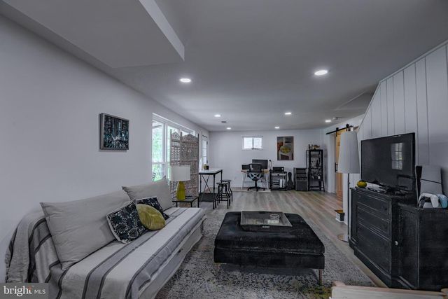 3104 GUMWOOD DR, Hyattsville, MD 20783
