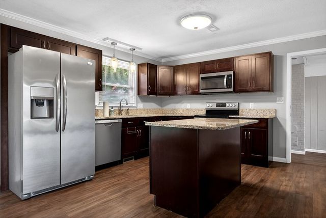 1115 Patrick St, Cookeville, TN 38501