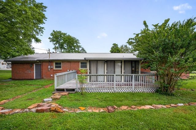 1115 Patrick St, Cookeville, TN 38501