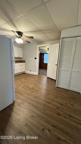 535 Warnock St, Louisville, KY 40217