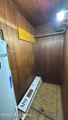 535 Warnock St, Louisville, KY 40217