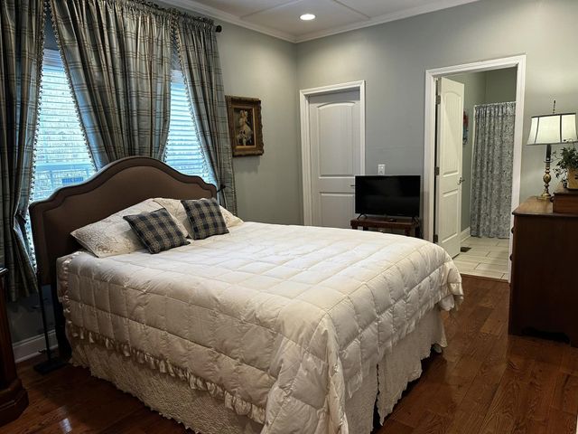 1605 S Cannon Blvd, E # 201, Shelbyville, TN 37160