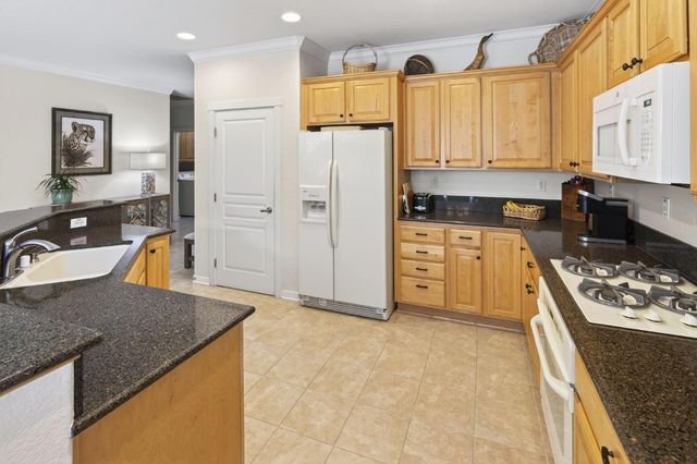 2245 Kingfisher Ln, Lincoln, CA 95648