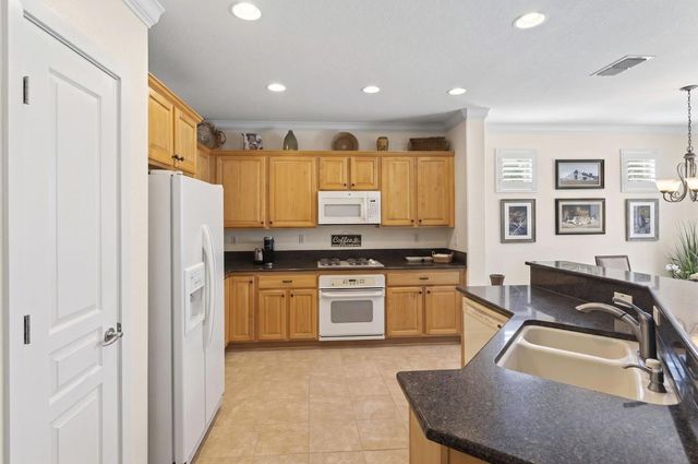 2245 Kingfisher Ln, Lincoln, CA 95648