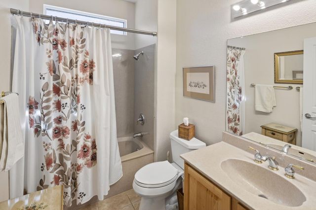 2245 Kingfisher Ln, Lincoln, CA 95648
