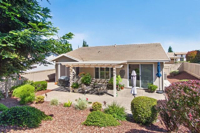 2245 Kingfisher Ln, Lincoln, CA 95648