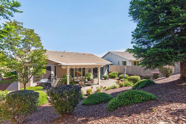 2245 Kingfisher Ln, Lincoln, CA 95648