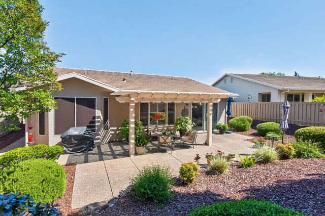 2245 Kingfisher Ln, Lincoln, CA 95648