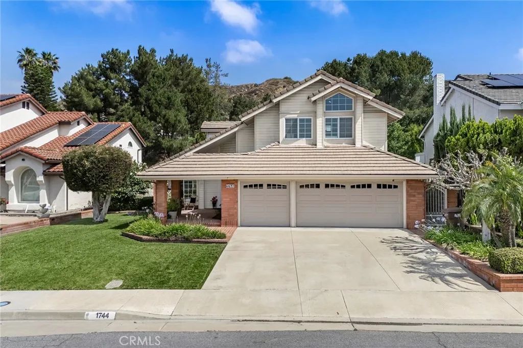 1744 N Winona Dr, Walnut, CA 91789