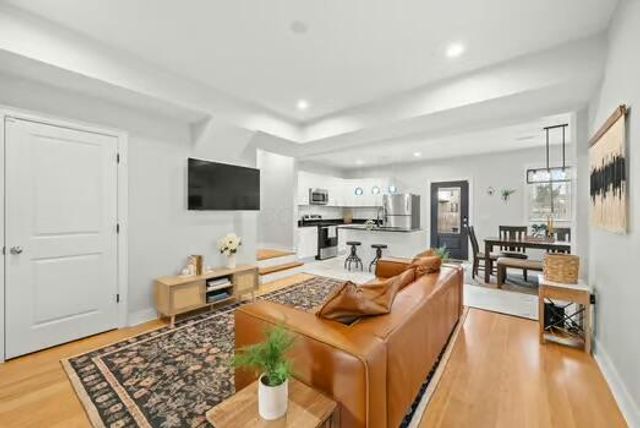 317 Johnson Street, Columbus, OH 43203