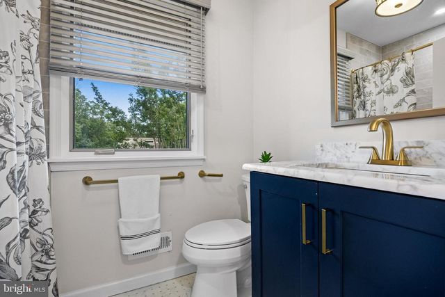 23 BRIARWOOD DR, Voorhees, NJ 08043