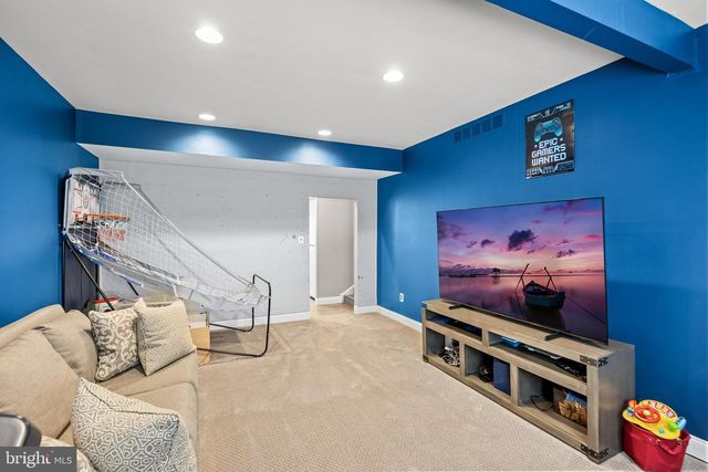 23 BRIARWOOD DR, Voorhees, NJ 08043