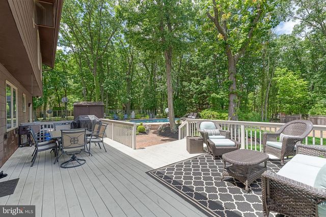 23 BRIARWOOD DR, Voorhees, NJ 08043