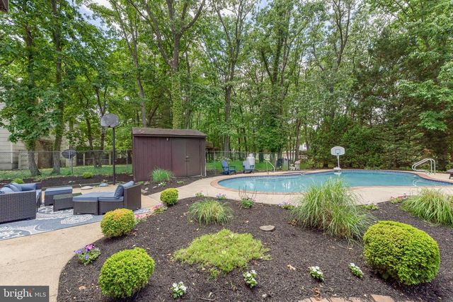 23 BRIARWOOD DR, Voorhees, NJ 08043