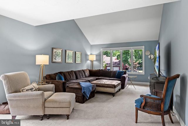 23 BRIARWOOD DR, Voorhees, NJ 08043