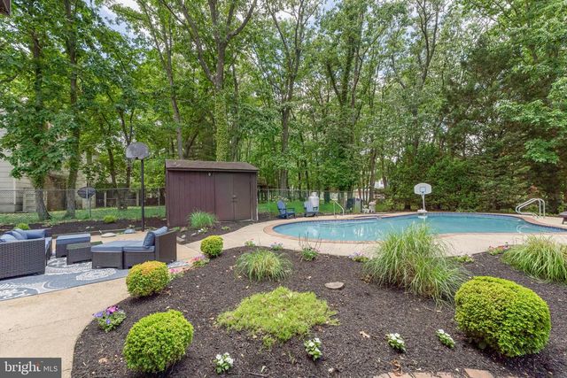 23 BRIARWOOD DR, Voorhees, NJ 08043