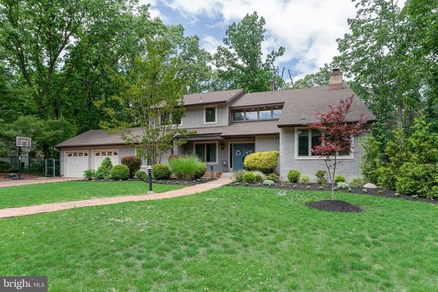 23 BRIARWOOD DR, Voorhees, NJ 08043
