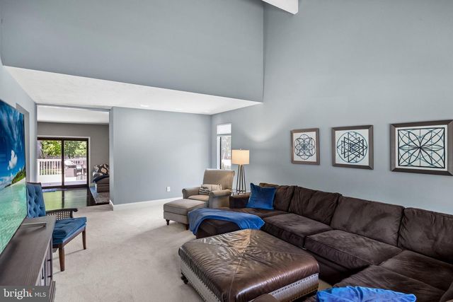 23 BRIARWOOD DR, Voorhees, NJ 08043