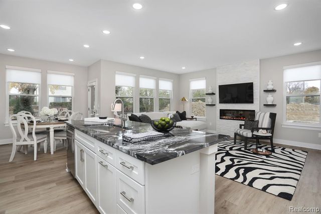 3012 Canopy Tree Way 9, Ann Arbor, MI 48103