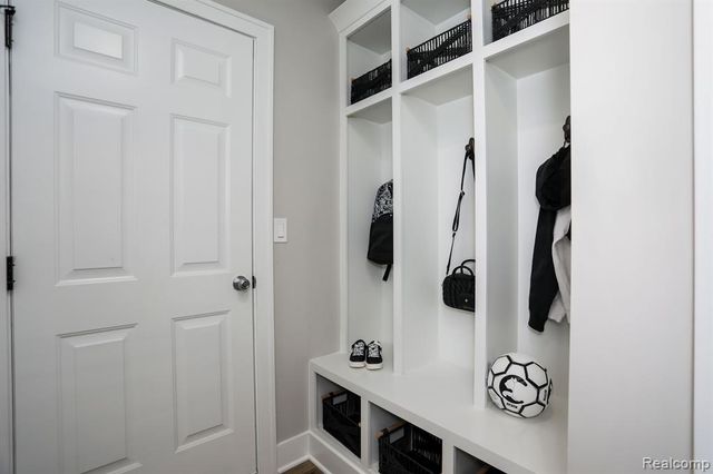 3012 Canopy Tree Way 9, Ann Arbor, MI 48103