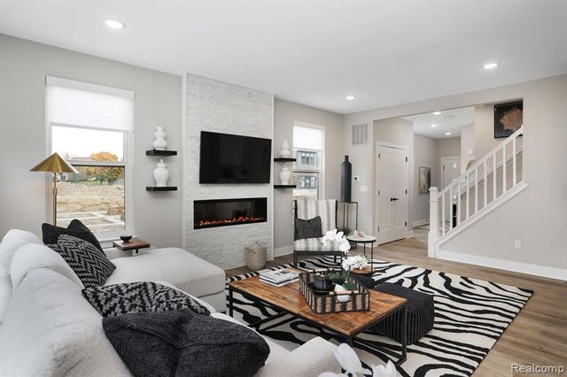 3012 Canopy Tree Way 9, Ann Arbor, MI 48103