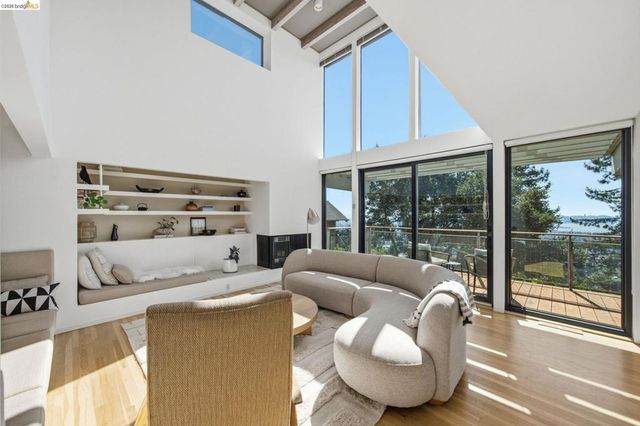 2877 Buena Vista Way, Berkeley, CA 94708
