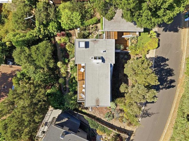 2877 Buena Vista Way, Berkeley, CA 94708