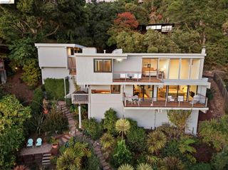 2877 Buena Vista Way, Berkeley, CA 94708