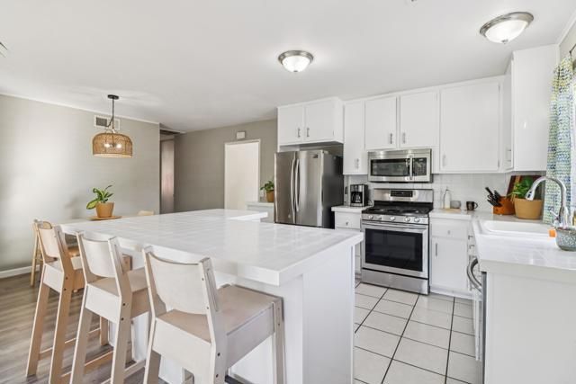 10710 Foxwood Road, San Diego, CA 92126